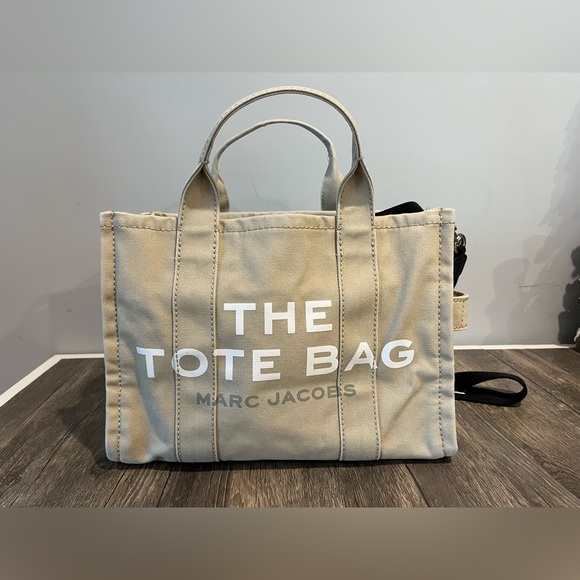 Marc Jacobs Medium Tote Bag Beige - Picture 6 of 11